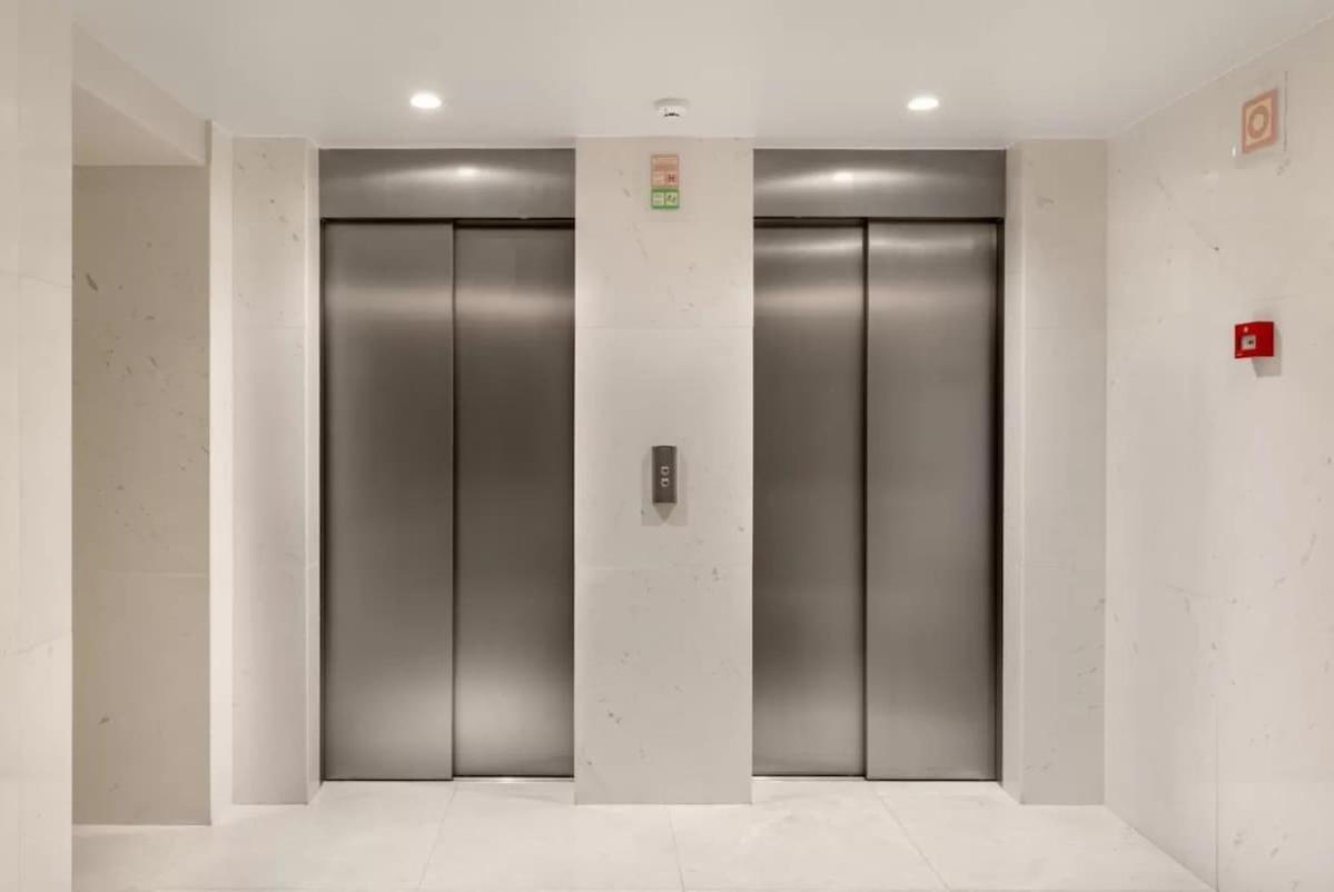 Apartamento Amazing Central Studio With Balcony & Gym 1